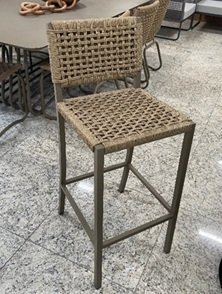 Banqueta Tanah SEM vão no encosto